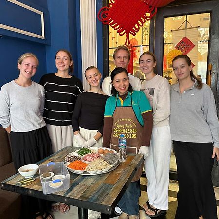 Little Charm Hanoi Hostel Экстерьер фото