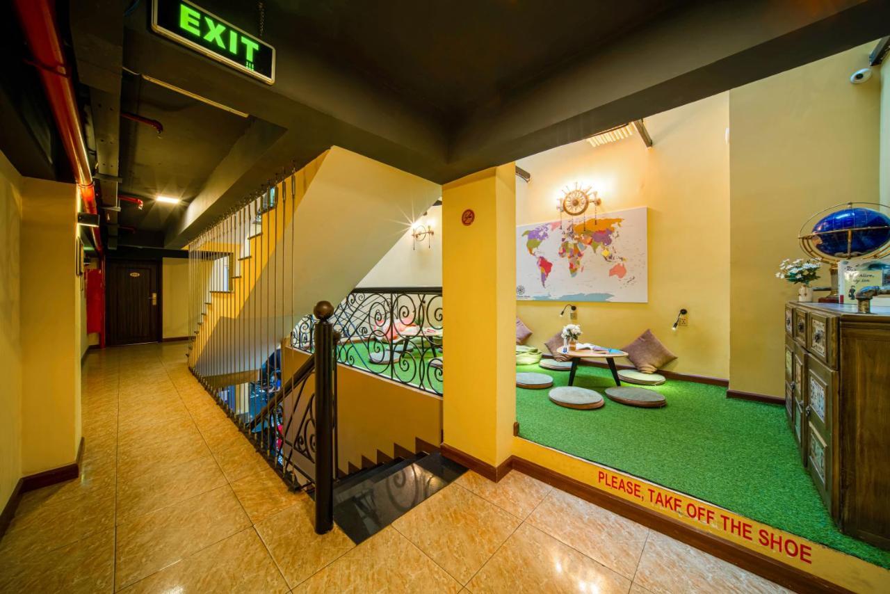 Little Charm Hanoi Hostel Экстерьер фото