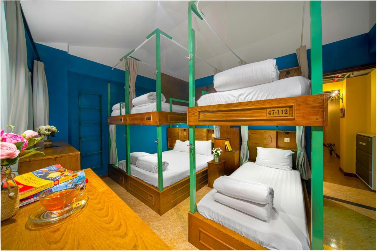Little Charm Hanoi Hostel Экстерьер фото