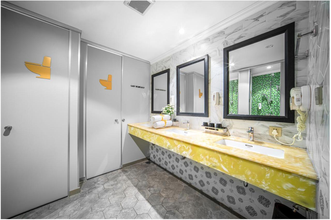 Little Charm Hanoi Hostel Экстерьер фото