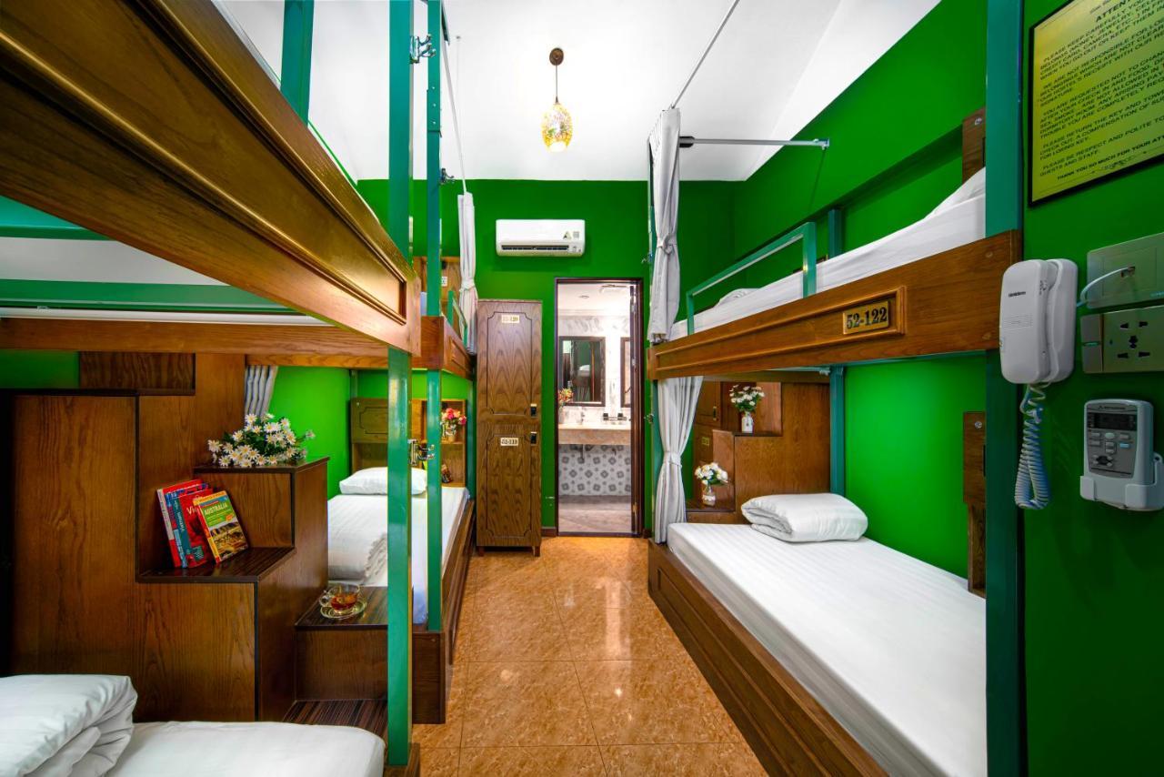 Little Charm Hanoi Hostel Экстерьер фото