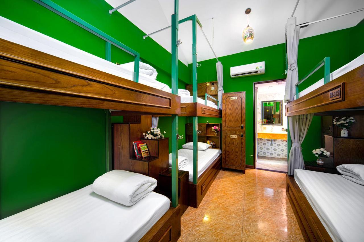 Little Charm Hanoi Hostel Экстерьер фото
